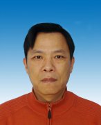 何一兵：特級(jí)教師，河南省學(xué)科帶頭人，省優(yōu)秀