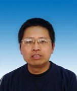 謝青峰：河南省骨干教師，高級(jí)教師，歷史組長(zhǎng)